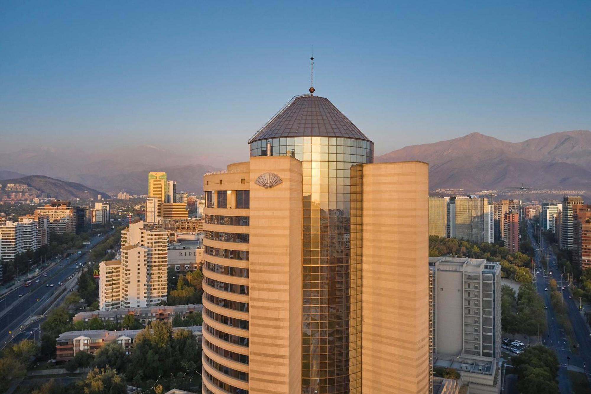 Готель Mandarin Oriental, Сантьяго Екстер'єр фото The hotel in 2018